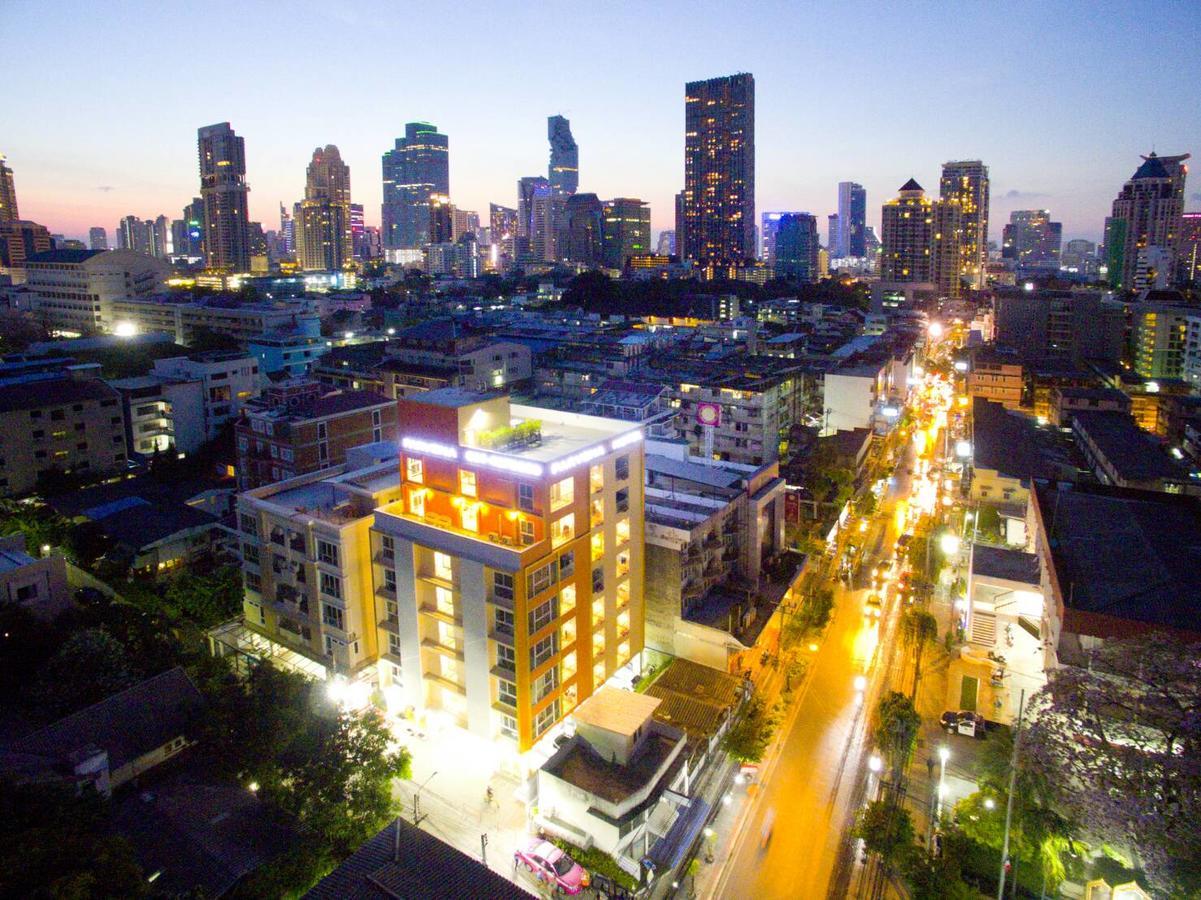 Parvena Hotel Sathorn Бангкок Экстерьер фото